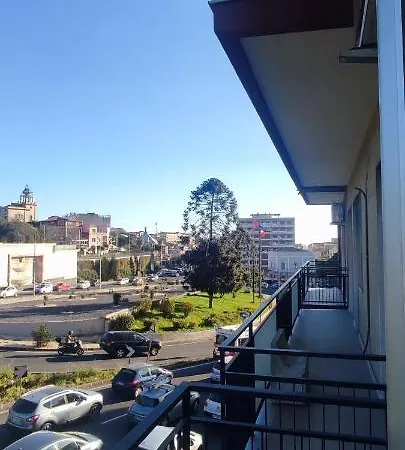 Etnea Gioeni House 住宿加早餐酒店 卡塔尼亚