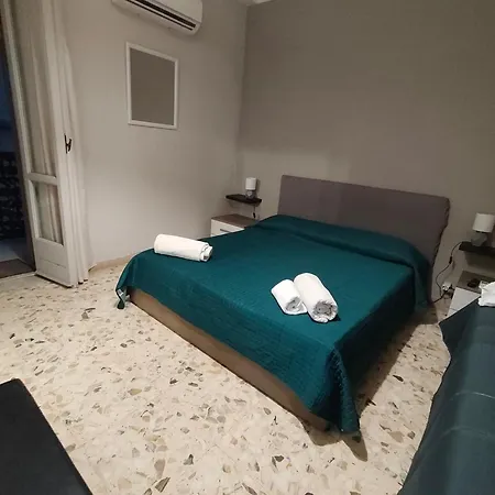 Etnea Gioeni House فندق مبيت وإفطار كاتانيا